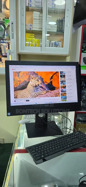 Dell OptiPlex 7000 7410 All-in-One 8GB Intel Core I5 SSD 256GB