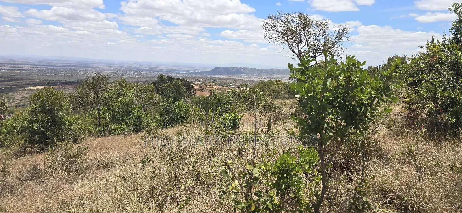2 Acres for Sale in Mua Hills