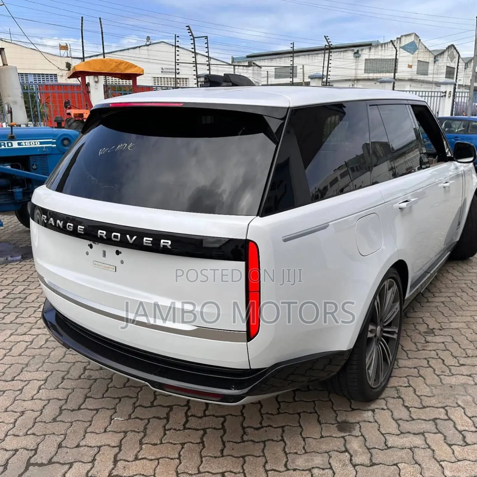 Land Rover Range Rover Vogue 2023 White