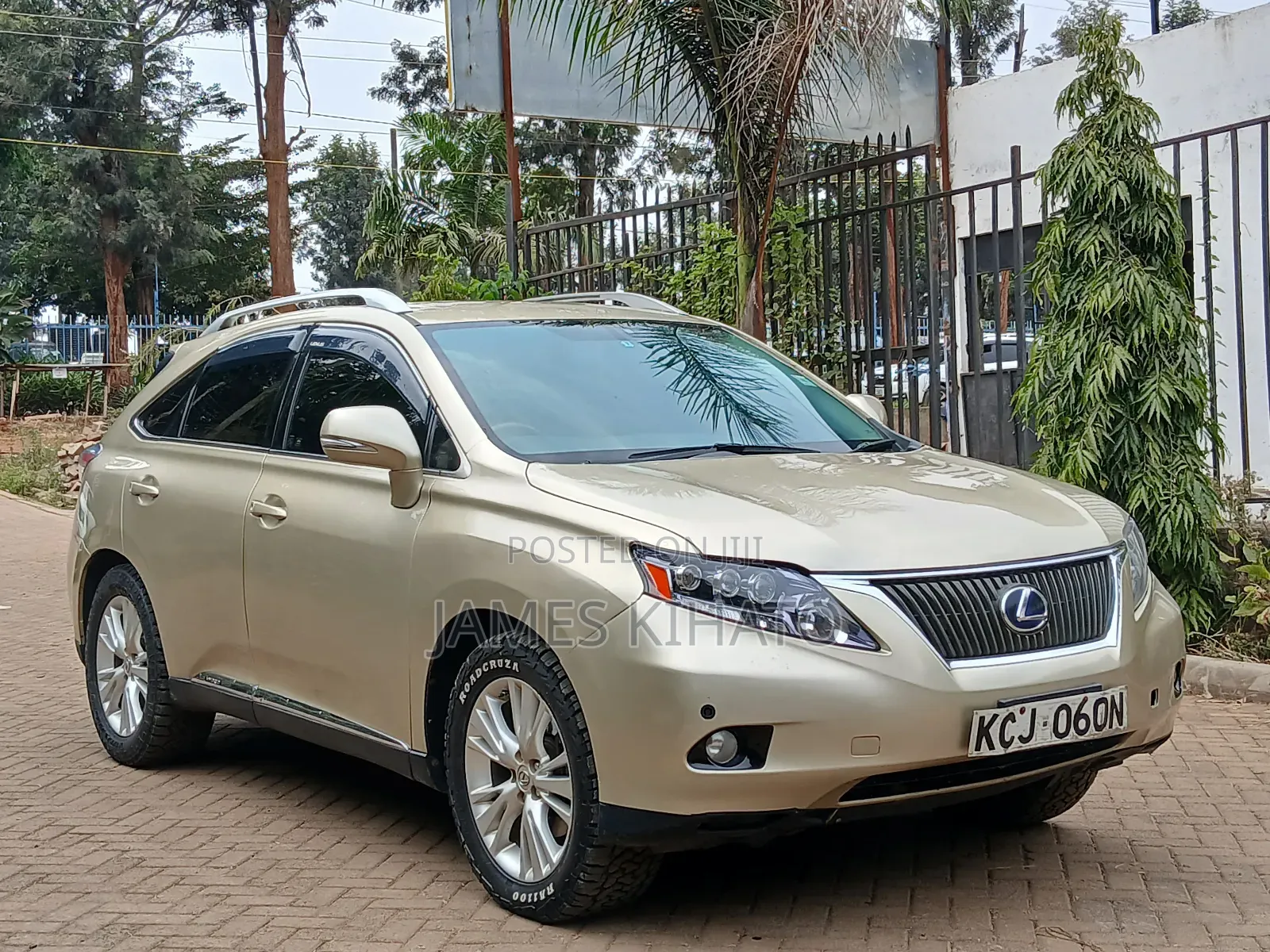 Lexus RX 450h 2010 Gold