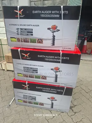 4-Stroke Earth Auger With 3 Bits.