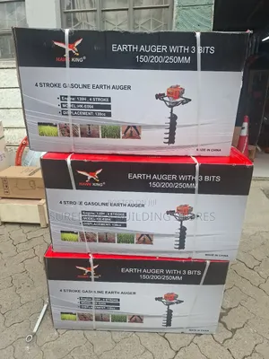 4-Stroke Earth Auger With 3 Bits.