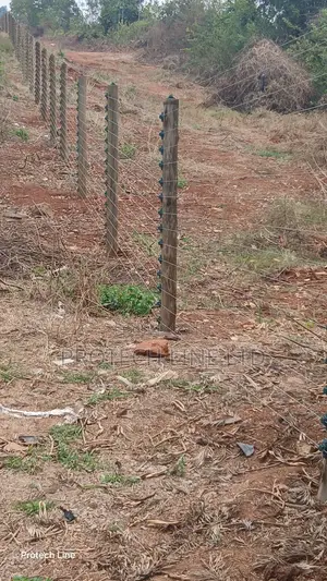 Electric Fence for Controlling Livestock and Wildlife