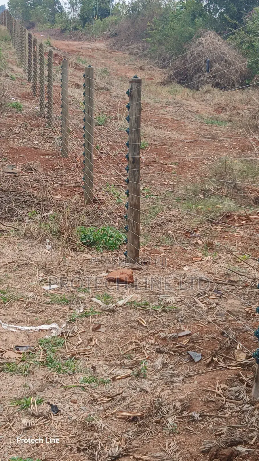 Electric Fence for Controlling Livestock and Wildlife