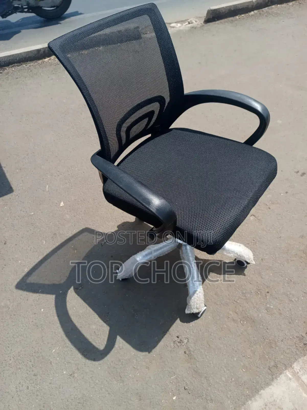 Ergonomic Mesh Chair