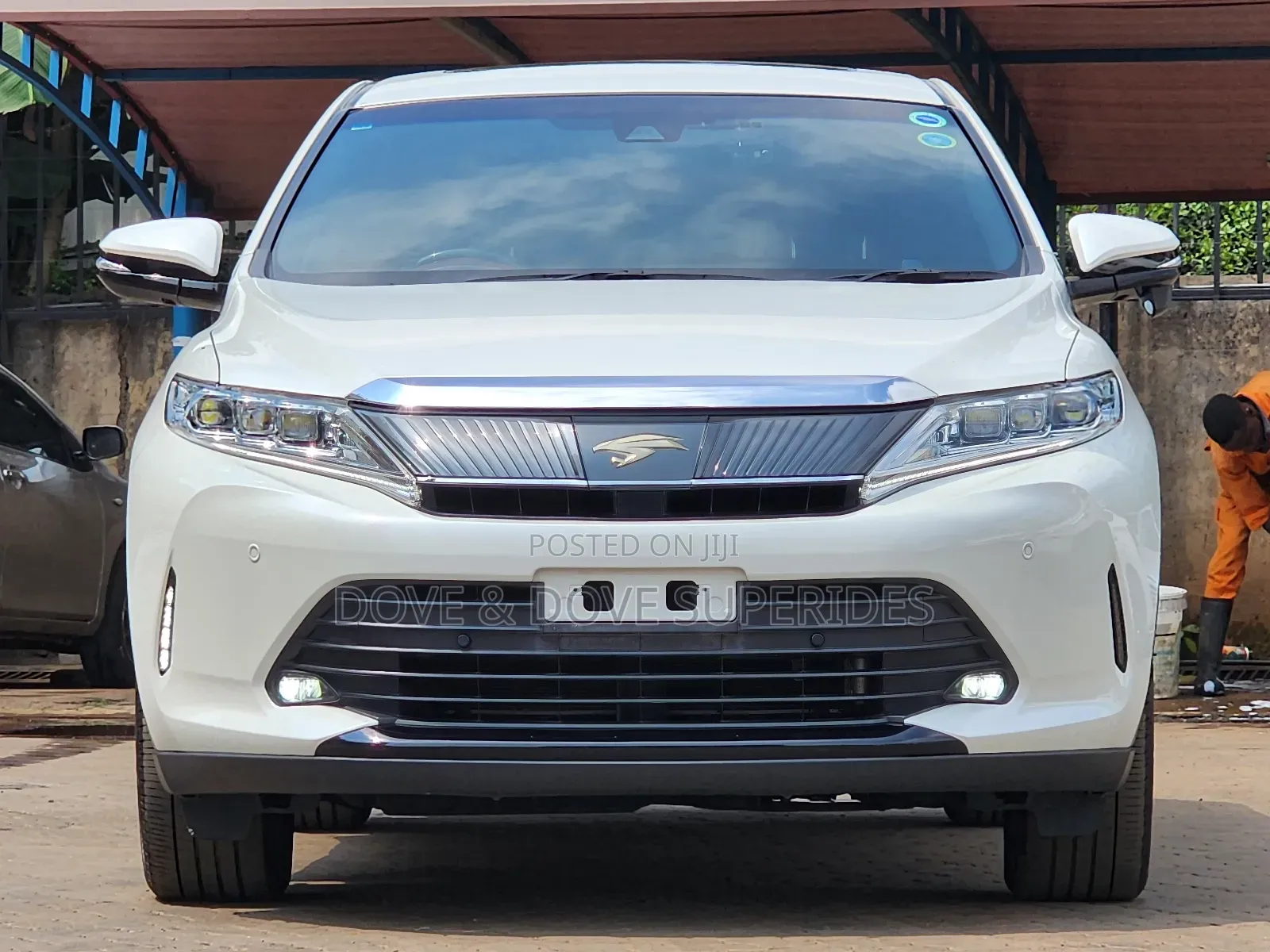 Toyota Harrier 2.0 2018 White