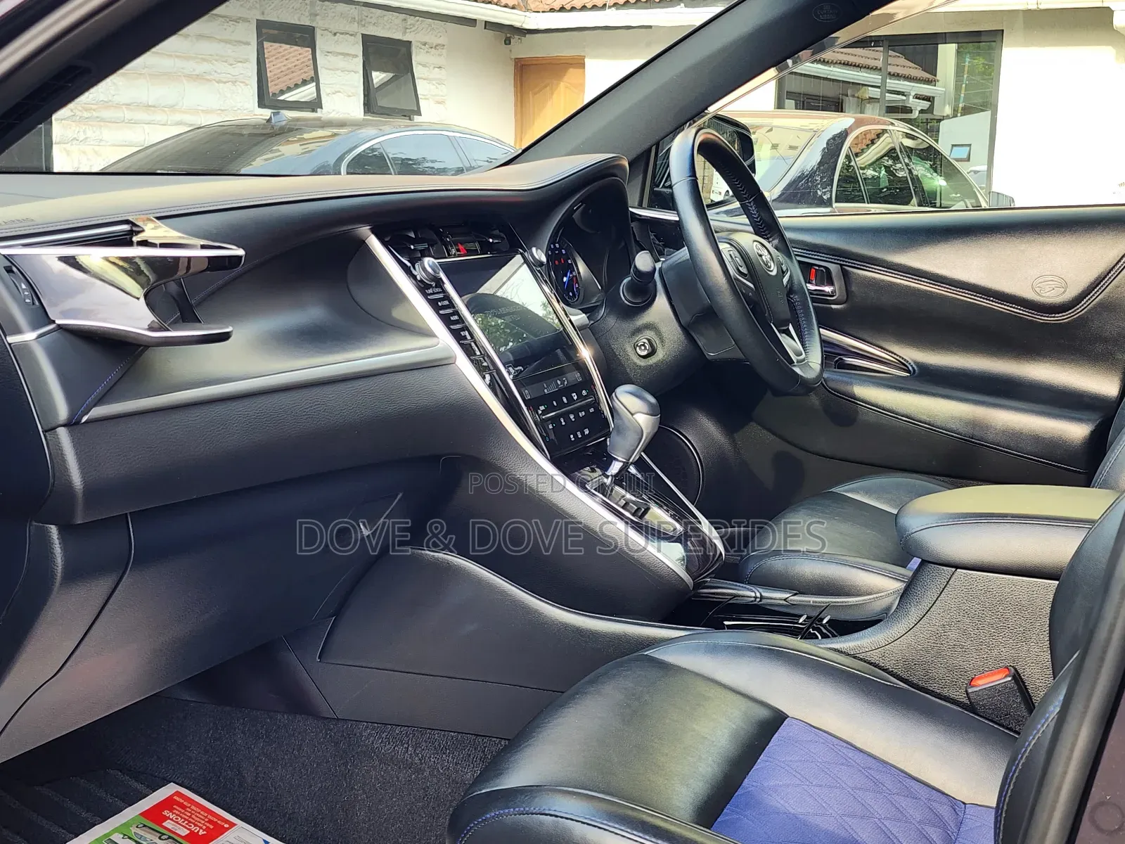 Toyota Harrier 2.5 Hybrid 4WD 2019 Purple