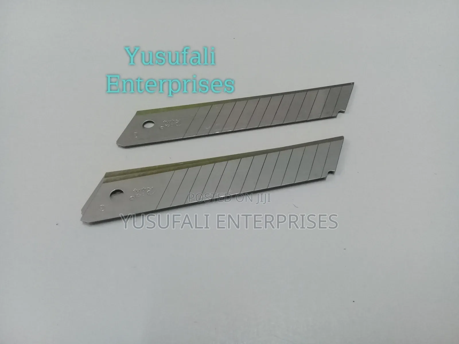 Snap-Off Replacement Blades for Cutters/ Trimming Knives in Wholesale