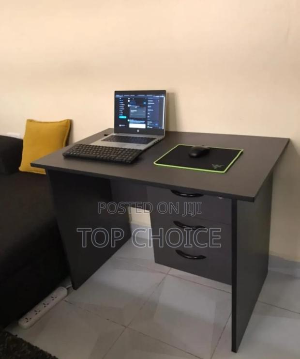 1m Gray Office Desk - main view