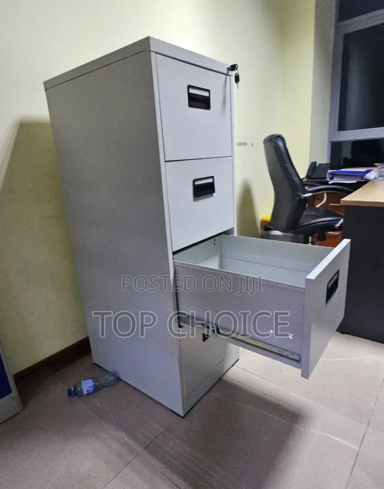 Best Metallic Storing Cabinet