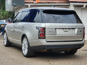Land Rover Range Rover Vogue 2018 Gold