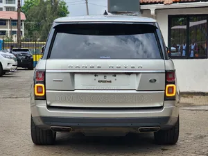 Land Rover Range Rover Vogue 2018 Gold
