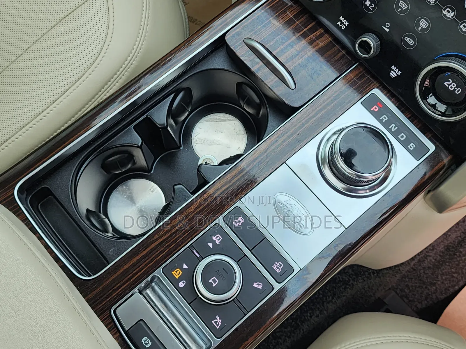 Land Rover Range Rover Vogue 2018 Gold