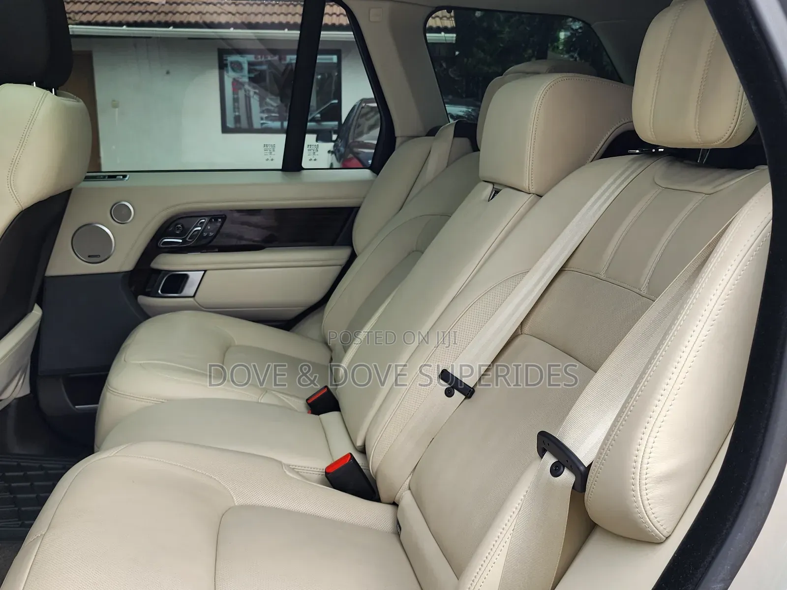 Land Rover Range Rover Vogue 2018 Gold