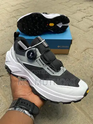 Columbia Boa X North Face Available  Sizes 40-44