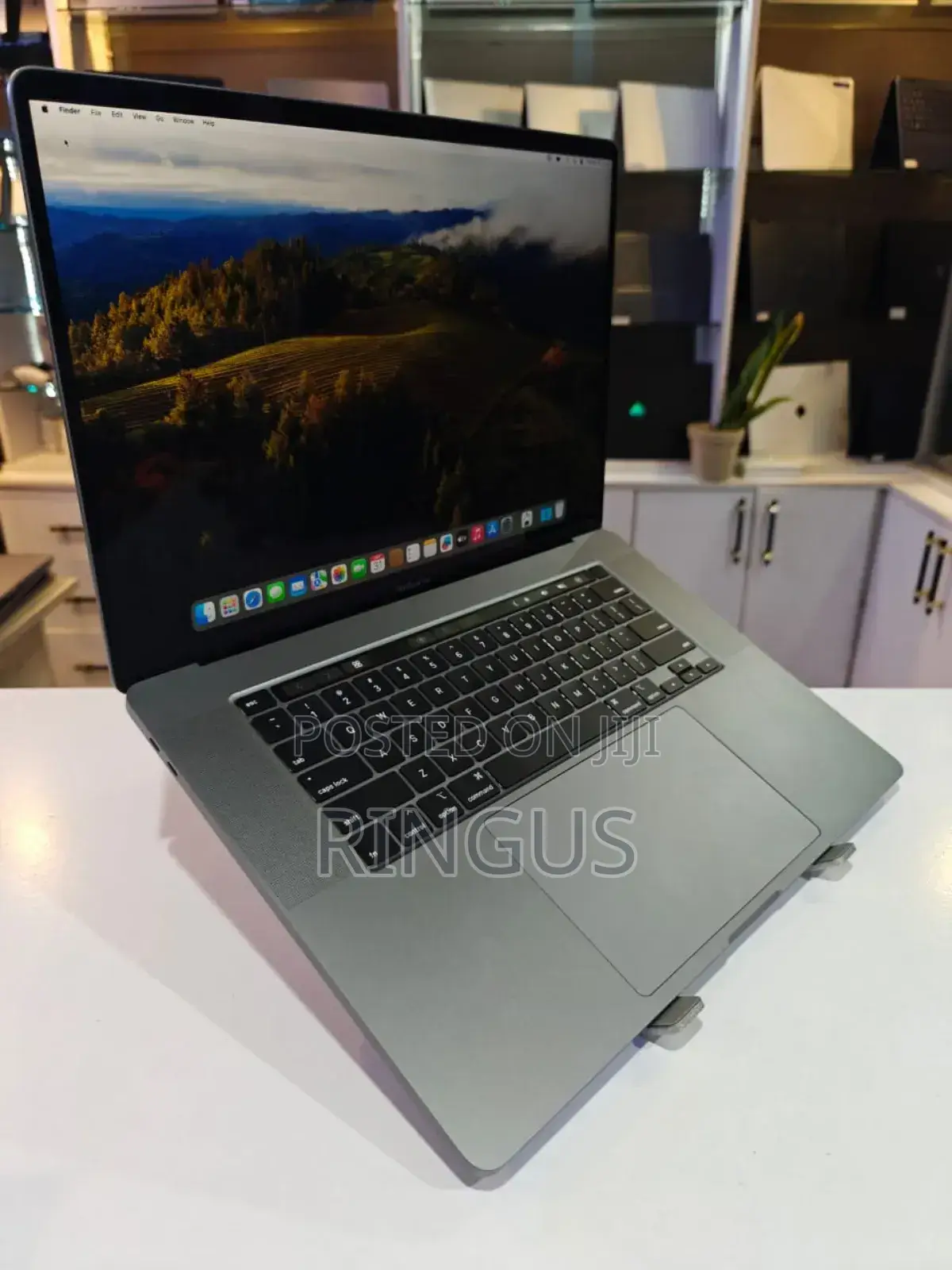 Laptop Apple MacBook Pro 2019 16GB Intel Core I9 SSD 500GB