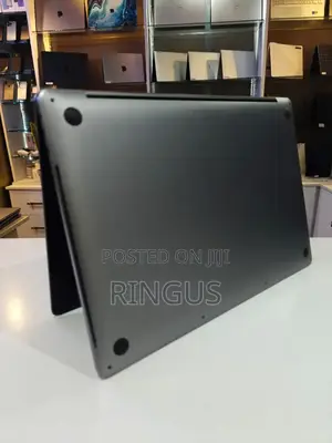 Laptop Apple MacBook Pro 2019 16GB Intel Core I9 SSD 500GB