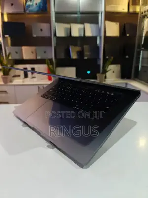 Laptop Apple MacBook Pro 2019 16GB Intel Core I9 SSD 500GB