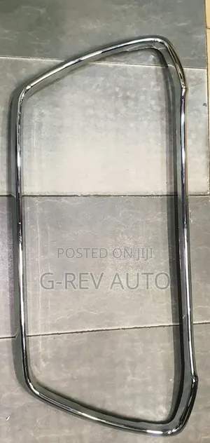Mitsubishi RVR Grill Chrome