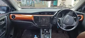 Toyota Auris 2016 Silver