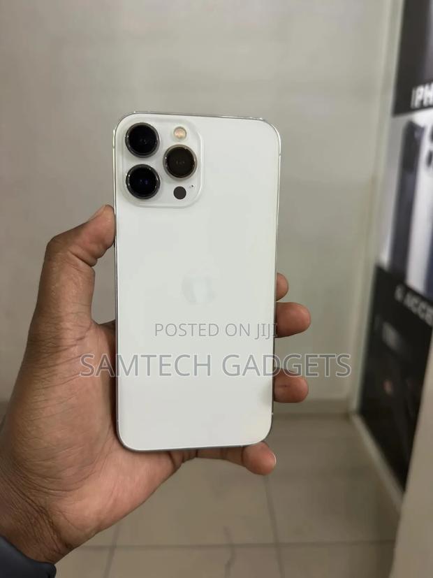 New Apple iPhone 13 Pro 256 GB White - main view