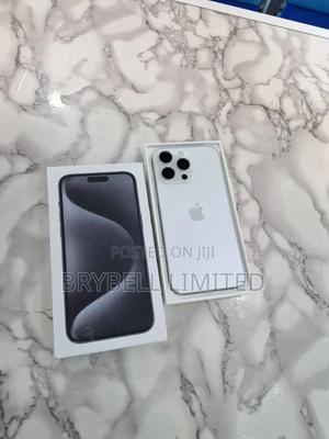 Apple iPhone 15 Pro Max 256 GB White - thumbnail 2