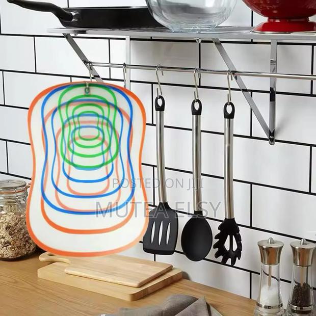 4pcs Kitchen Non Slip Chopping Block /Board Pad - thumbnail 3