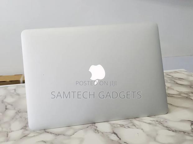 Laptop Apple MacBook Air 2017 8GB Intel Core I7 SSD 256GB