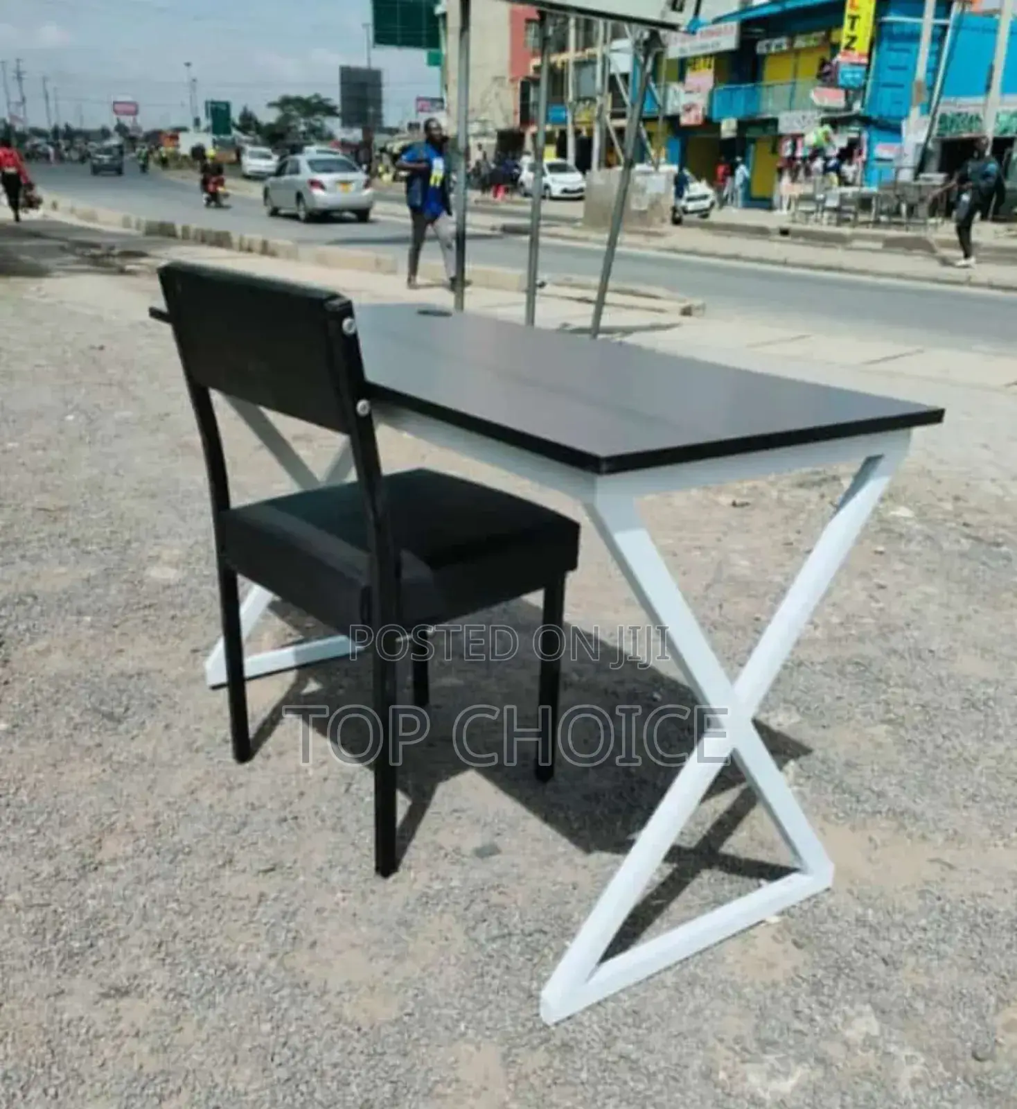 Caterina Chair and Table