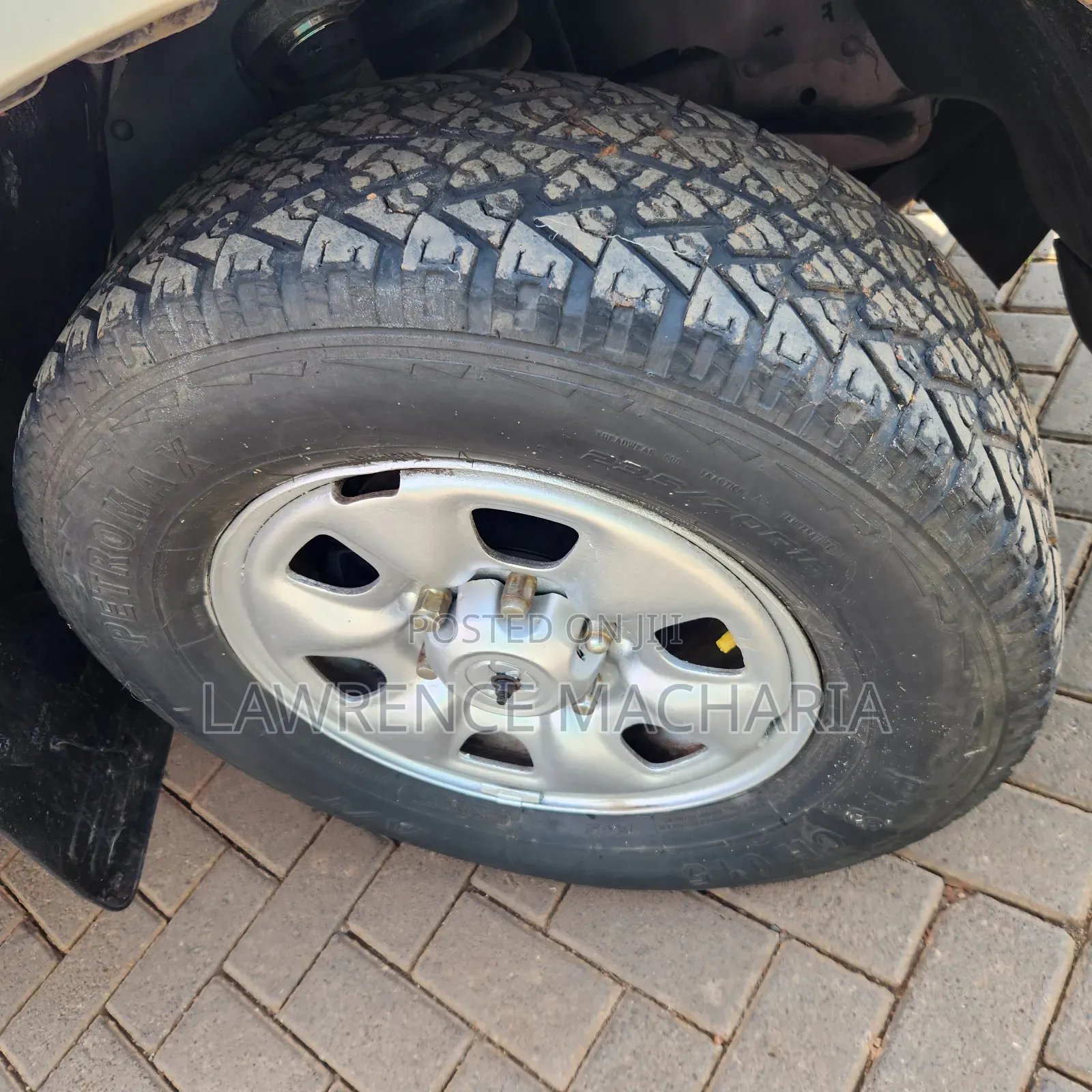Toyota Hilux 2010 Silver