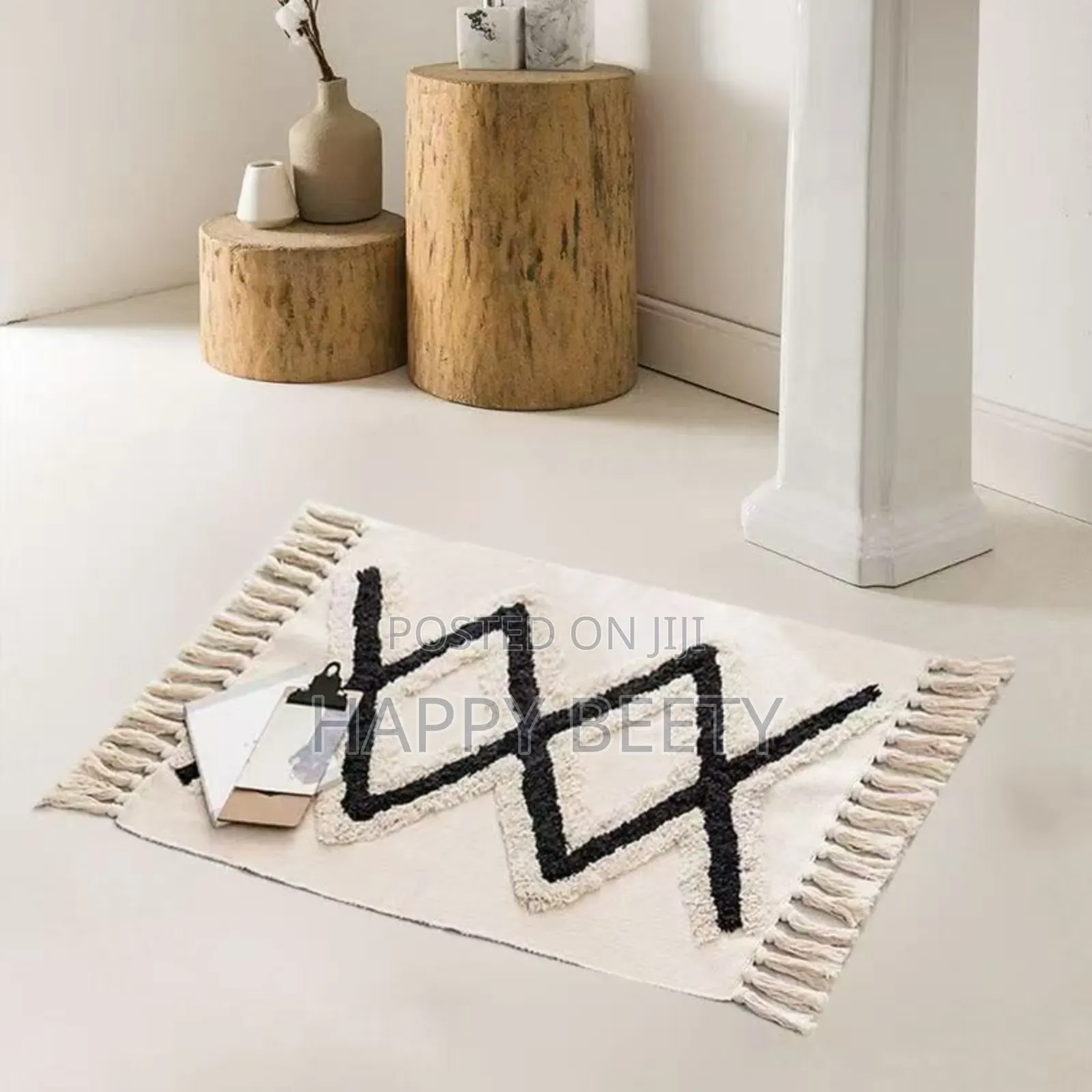 Bohemian Nordic Style Bedroom Rug With Tassel