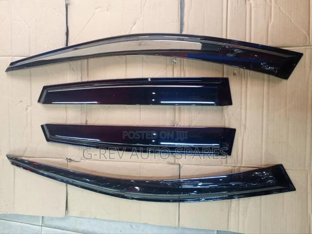 Toyota Kluger Original Windbreakers - main view
