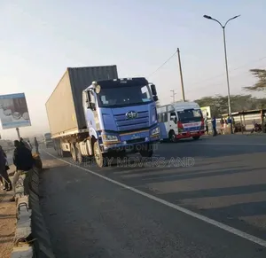 Boxbody Trailers Available for Delivery of All Kinds of Goods