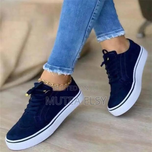 Black, Navyblue,Green Dark Brawn Fancy Laced Ladies Snickers - main view