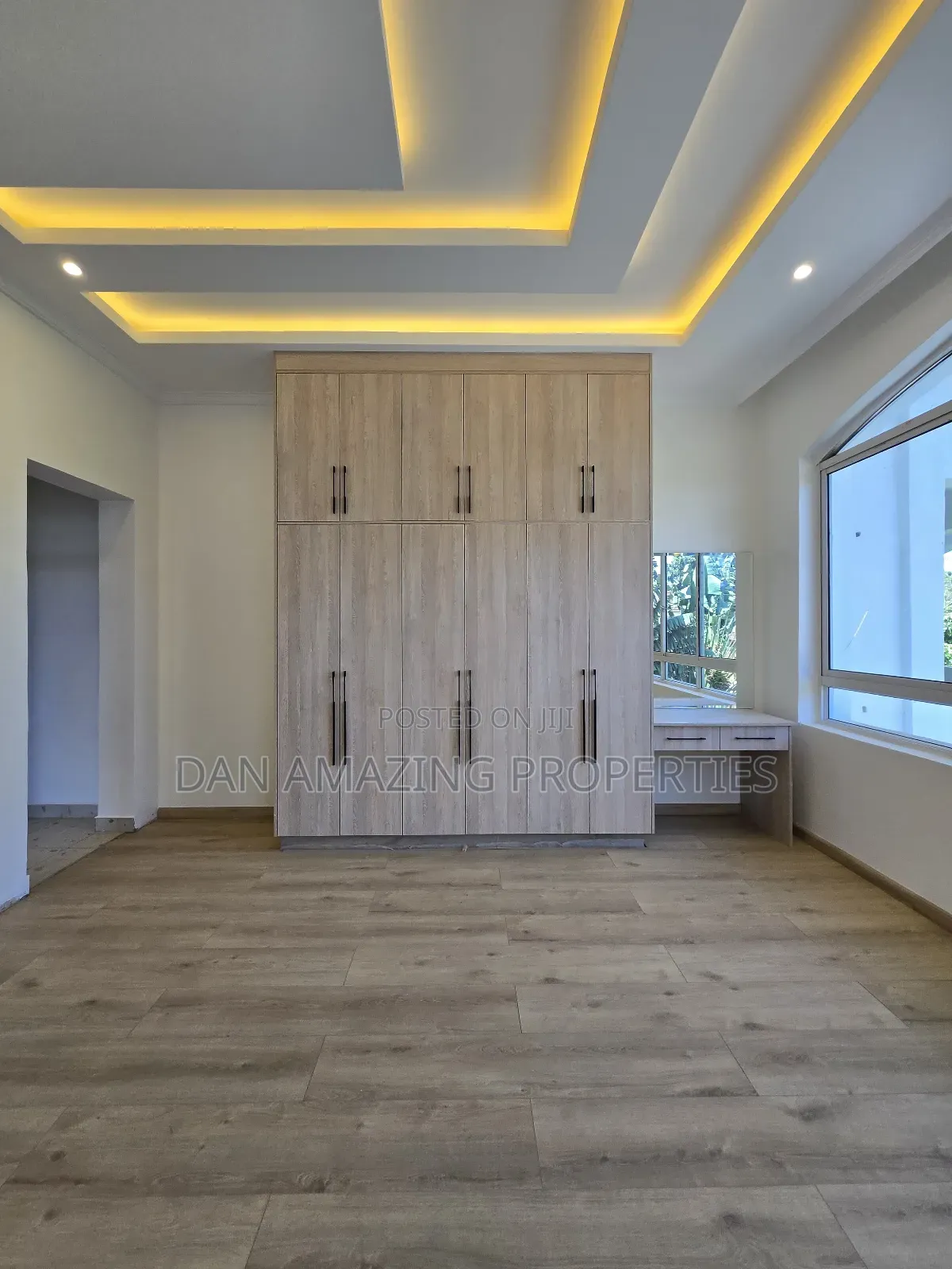 5bdrm Maisonette in Evergreen Plus Dsq, Runda for sale