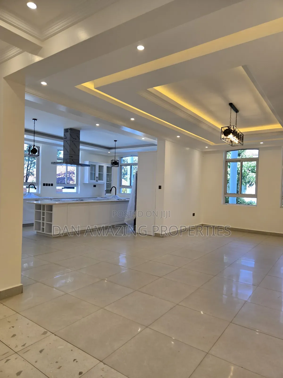 5bdrm Maisonette in Evergreen Plus Dsq, Runda for sale