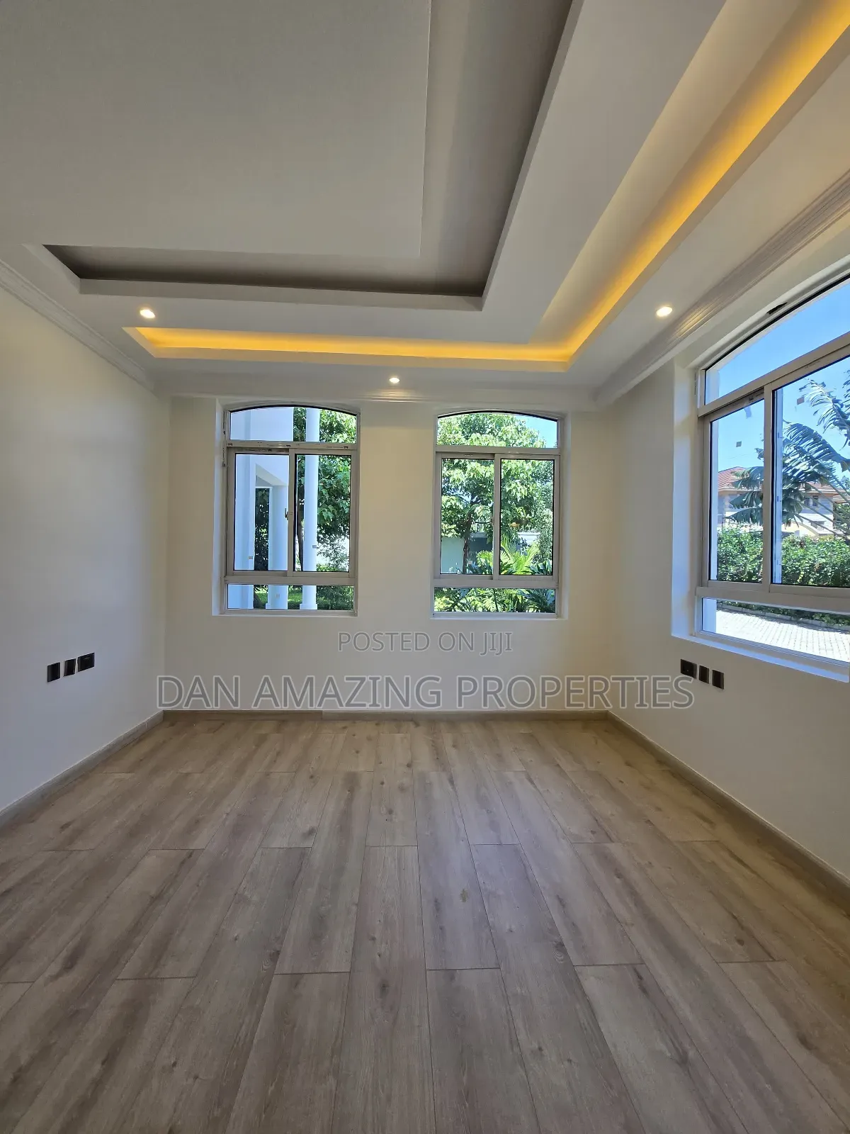 5bdrm Maisonette in Evergreen Plus Dsq, Runda for sale