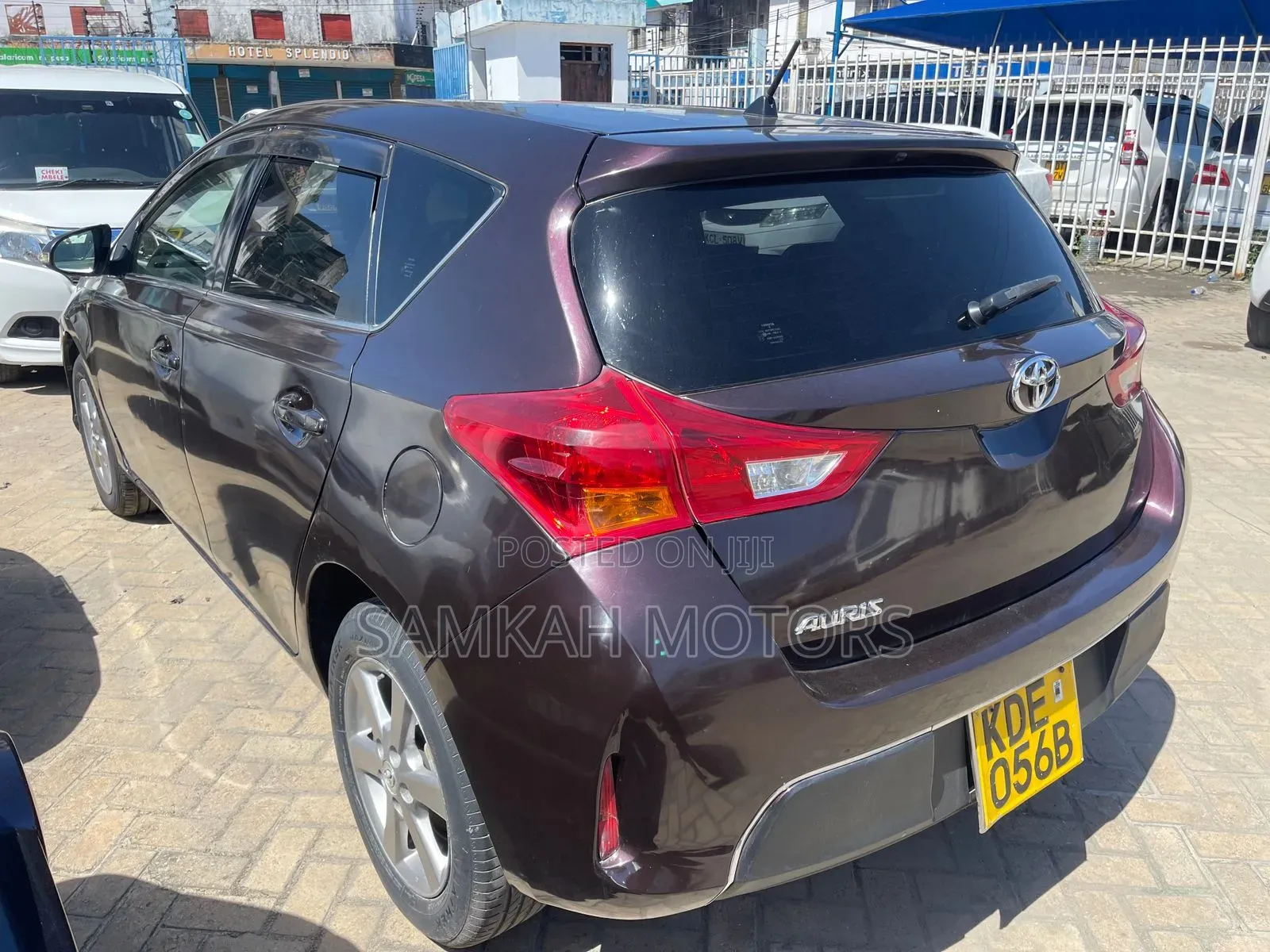 Toyota Auris 2014 Purple