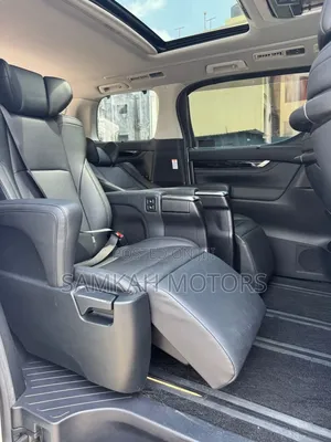 Toyota Alphard 2019 White