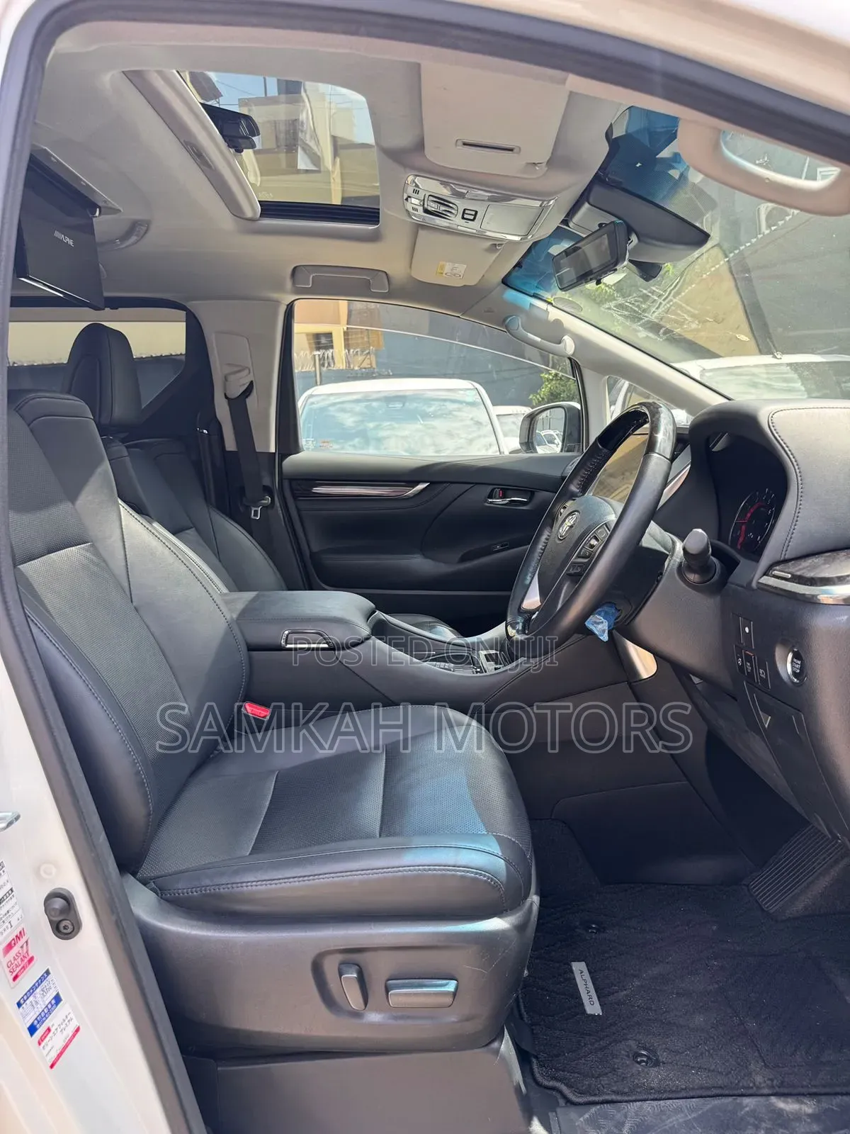 Toyota Alphard 2019 White