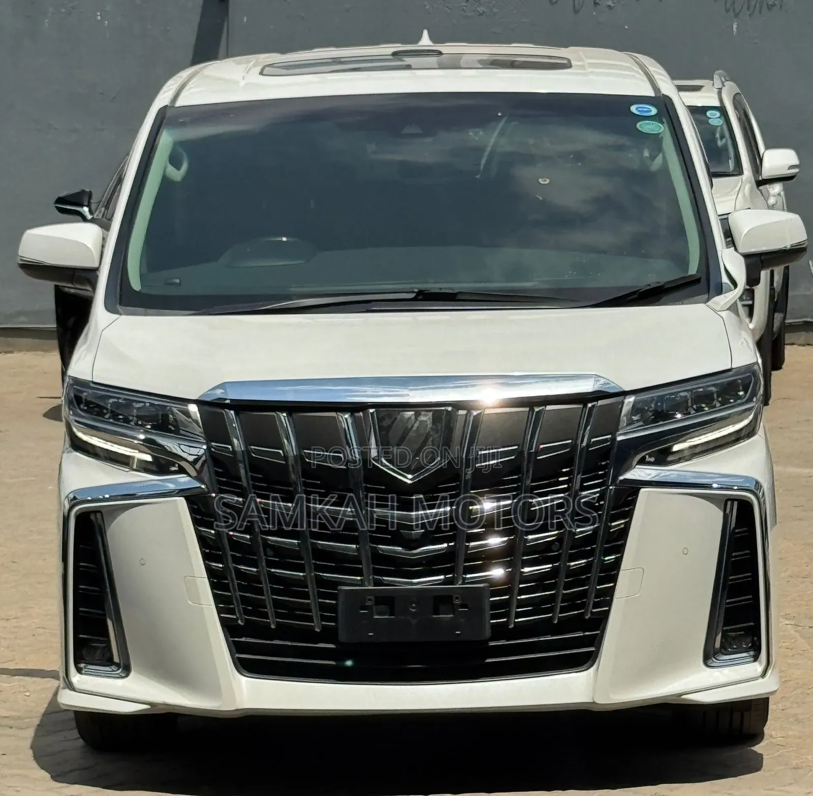 Toyota Alphard 2019 White
