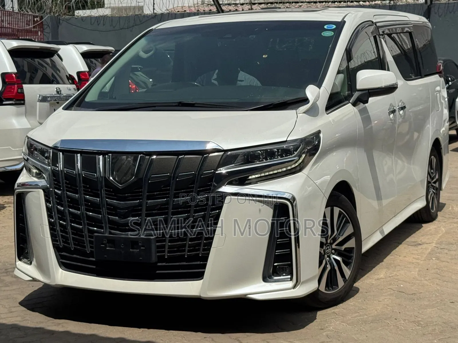 Toyota Alphard 2019 White