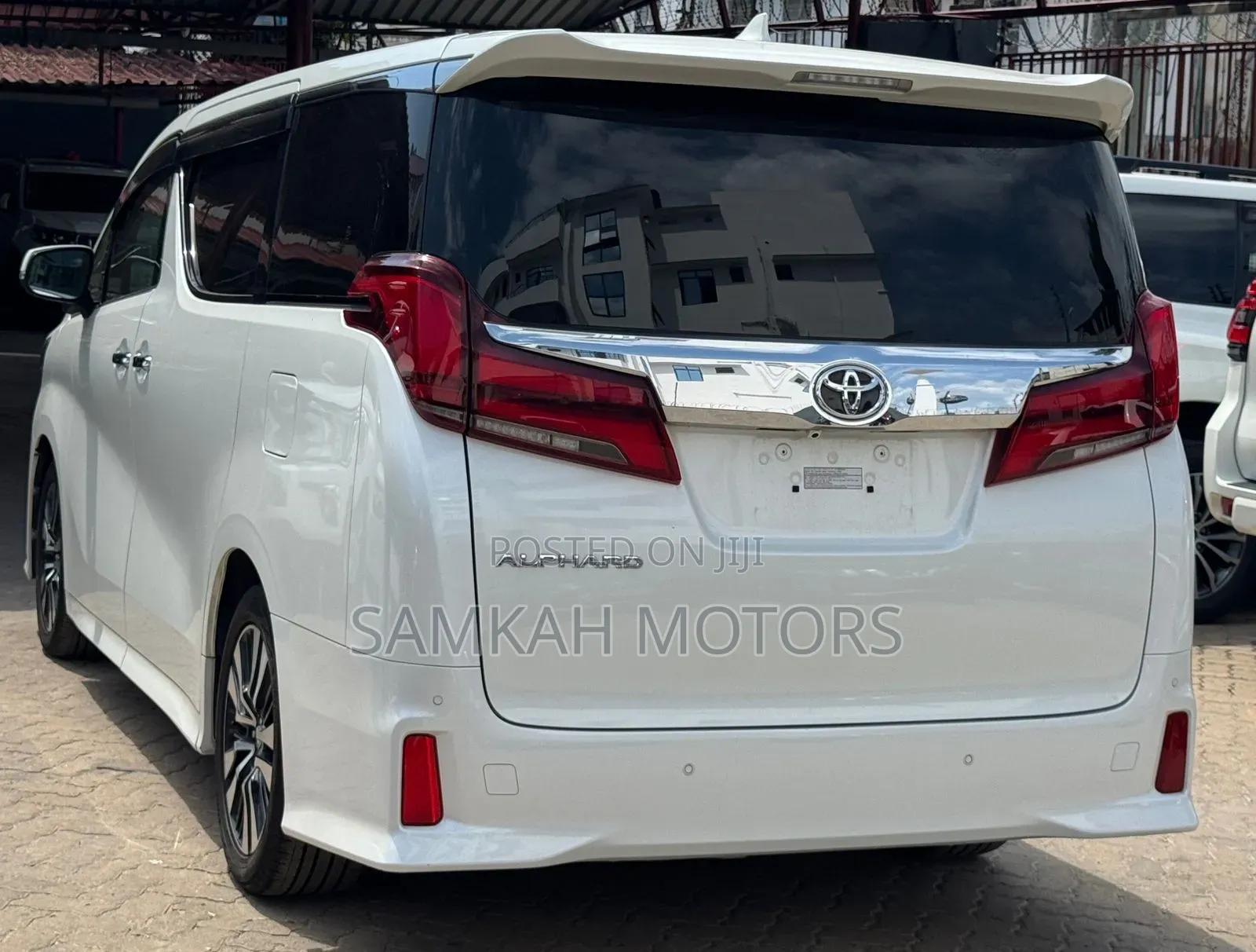 Toyota Alphard 2019 White