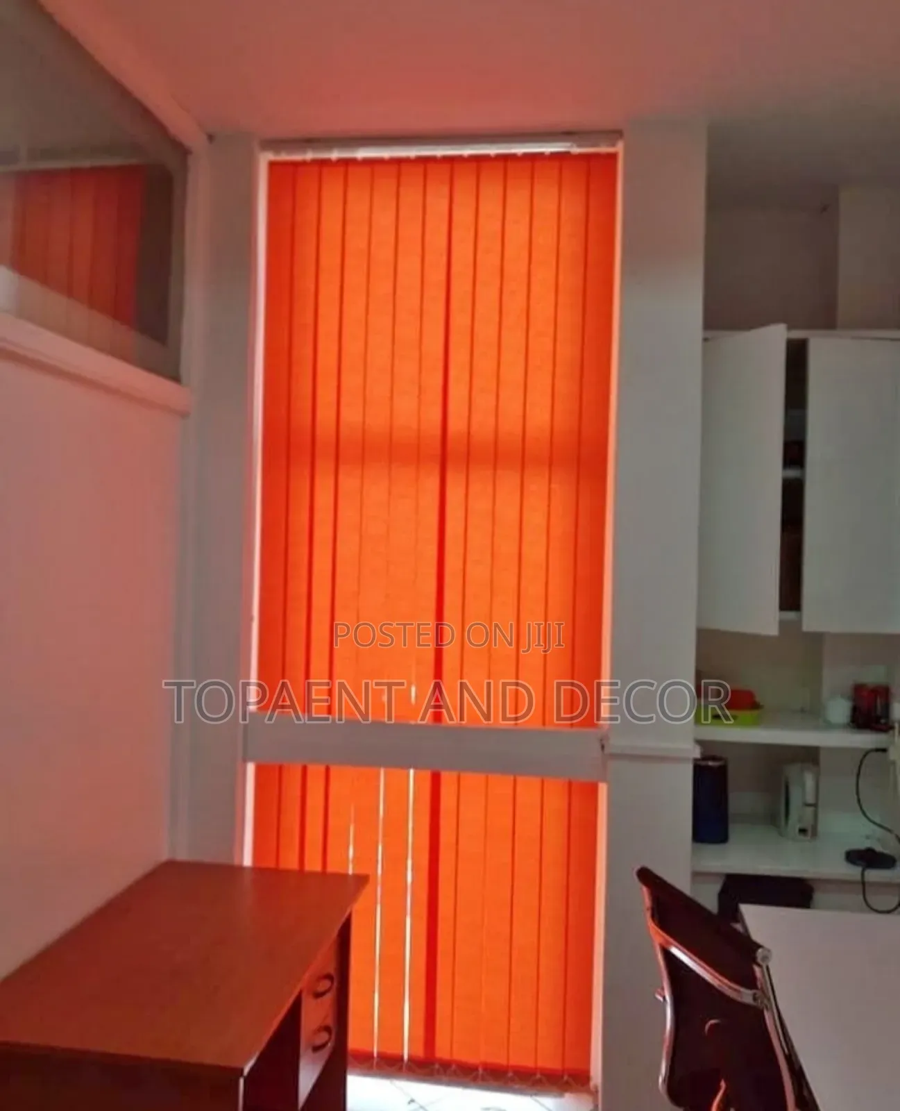 Beautiful Venetian Vertical Blinds for Office