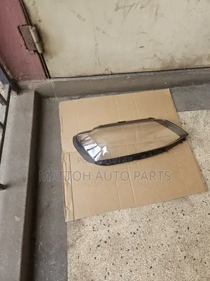 Headlight Lens Volkswagen Jetta 11/17