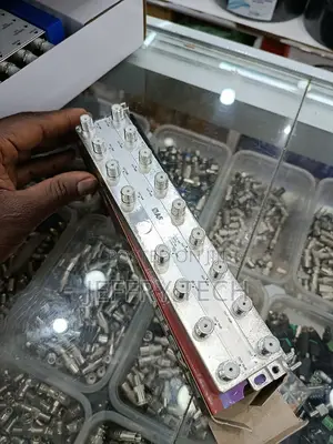 16 Way Out Cable Tv Splitter for Tv Accessories