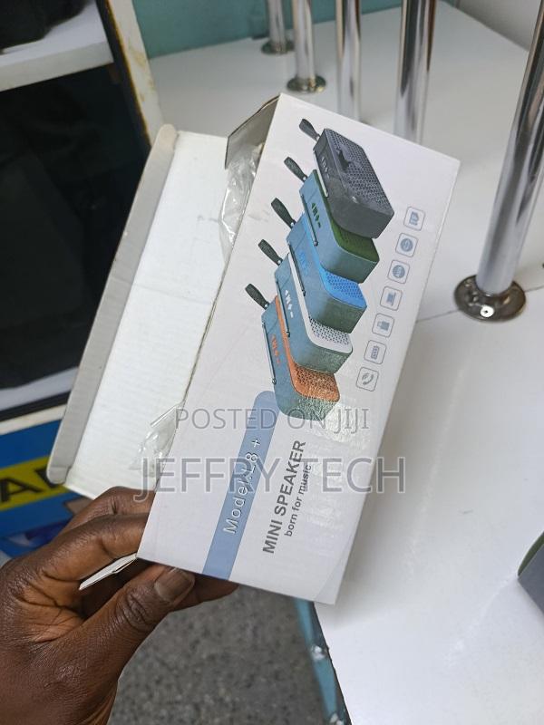 L8 Mini Bluetooth Speaker - thumbnail 3