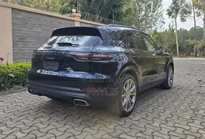 Porsche Cayenne 2018 Black
