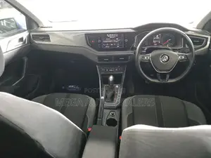 Volkswagen Polo 2018 Blue
