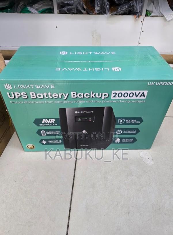 Lightwave Ups 2000 Va/ Lightwave 2000 Va - main view